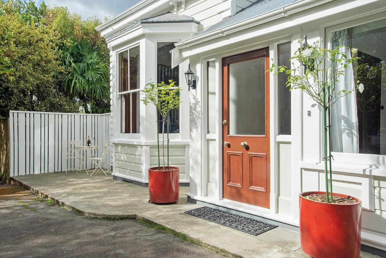 Pepper Tree Villa Masterton Exterior photo