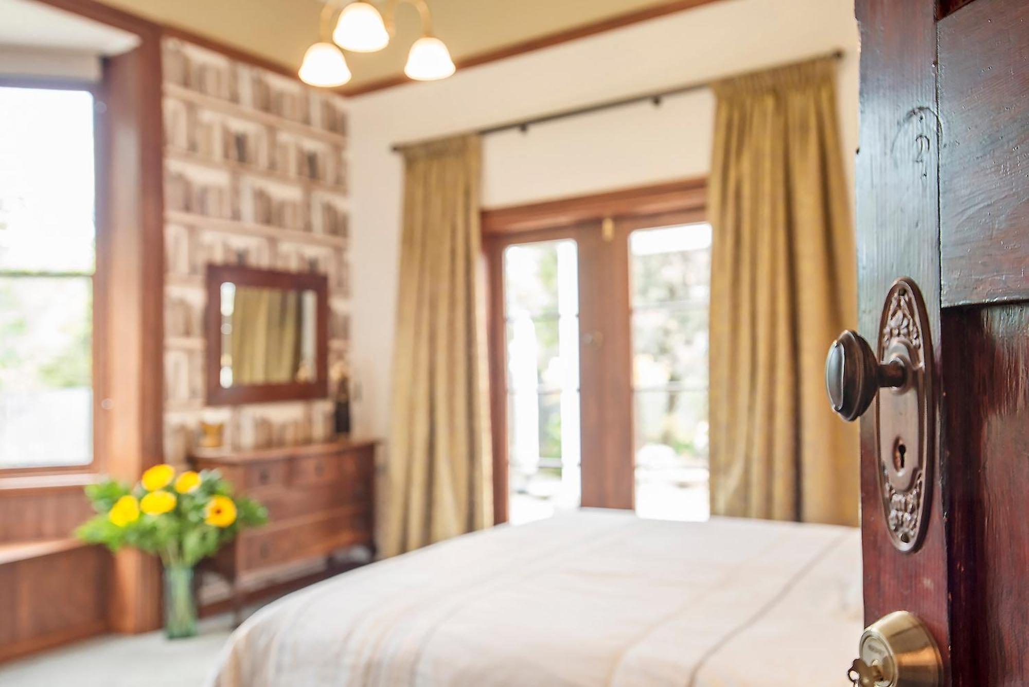 Pepper Tree Villa Masterton Room photo